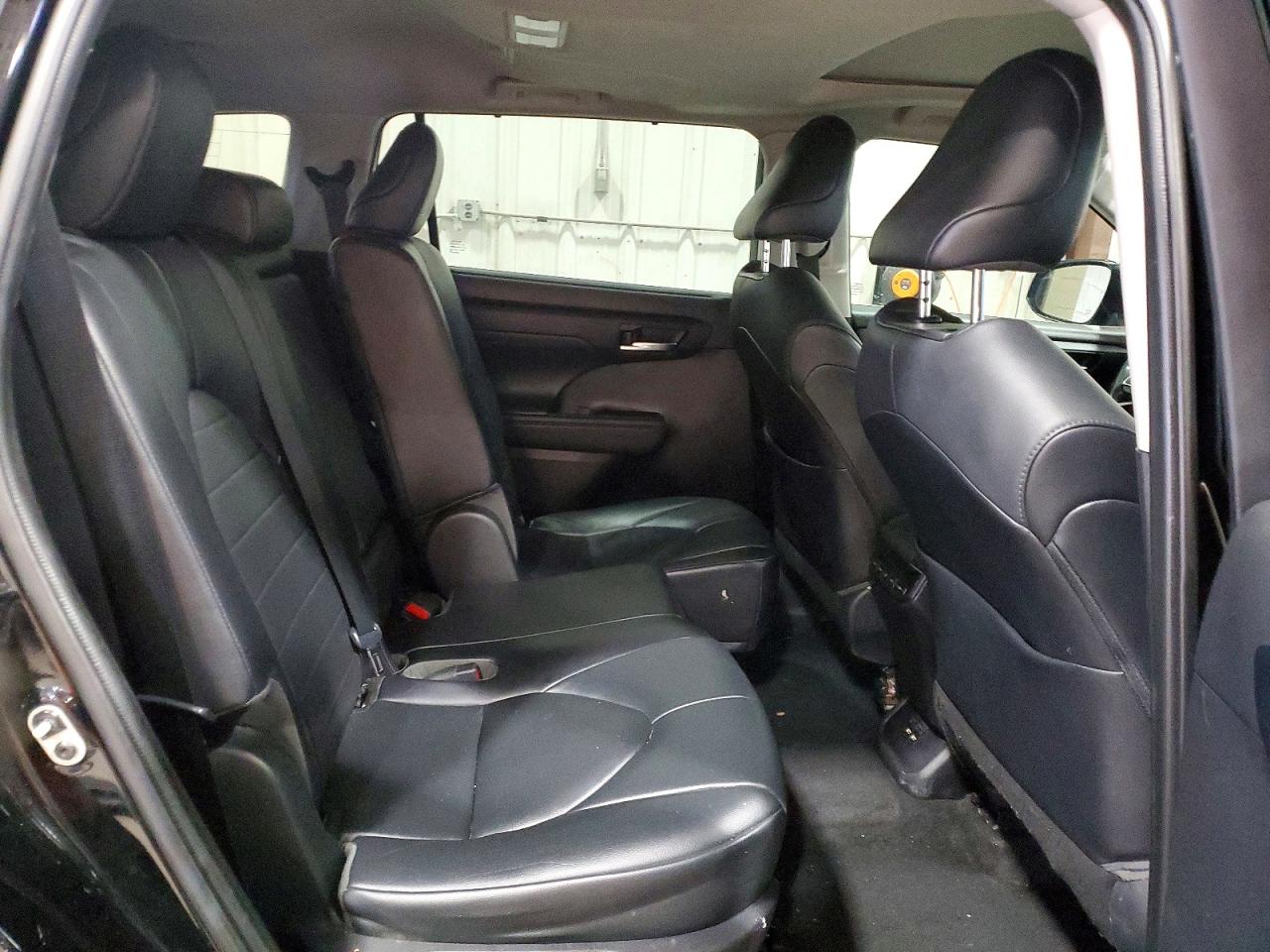2021 TOYOTA HIGHLANDER HYBRID XLE photo 31