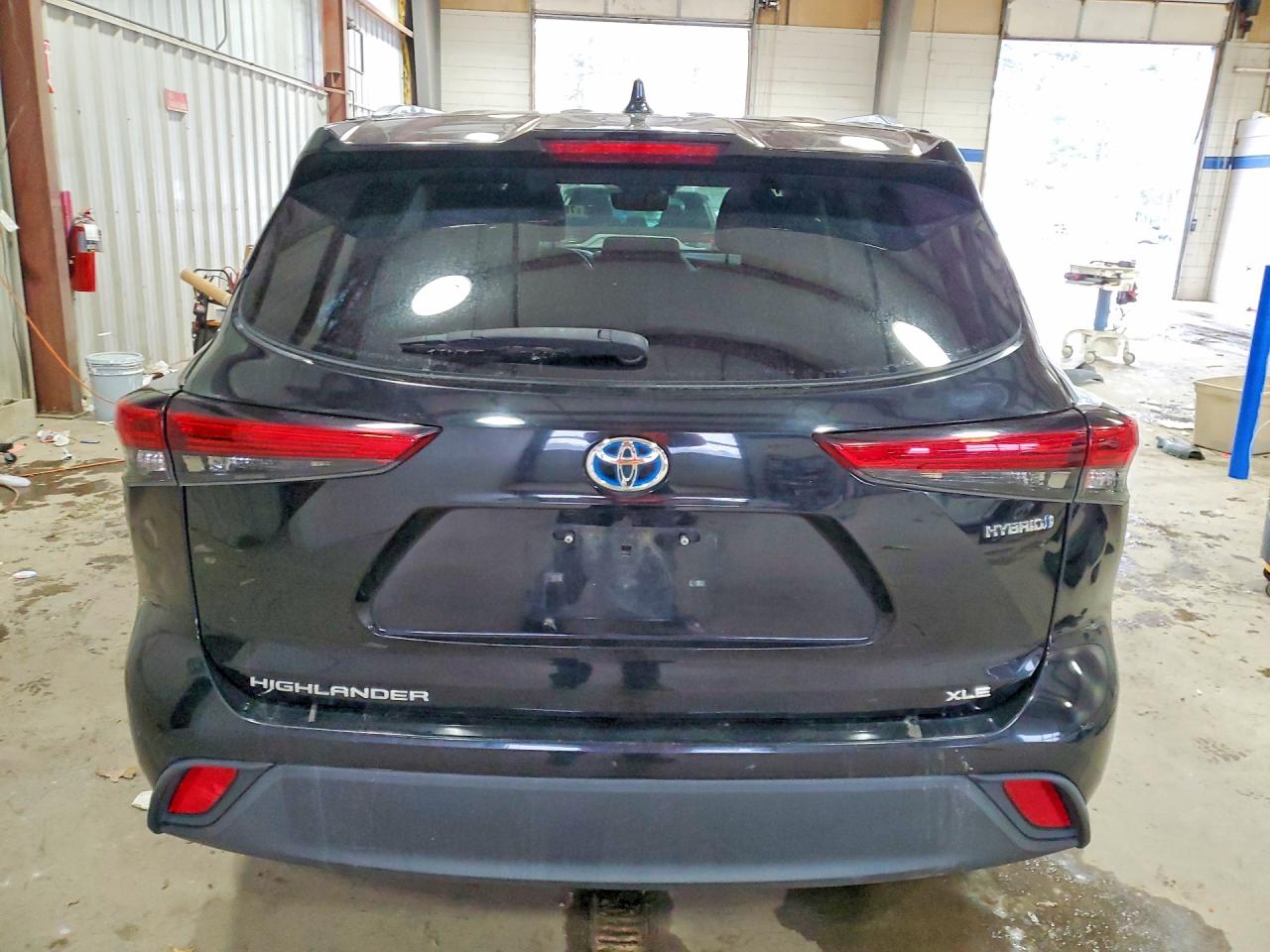 2021 TOYOTA HIGHLANDER HYBRID XLE photo 16