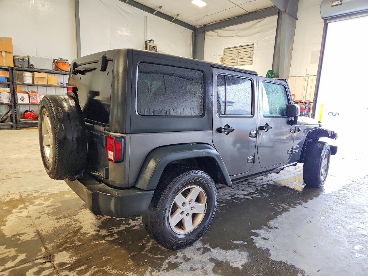 2016 JEEP WRANGLER UNLIMITED SPORT photo 3