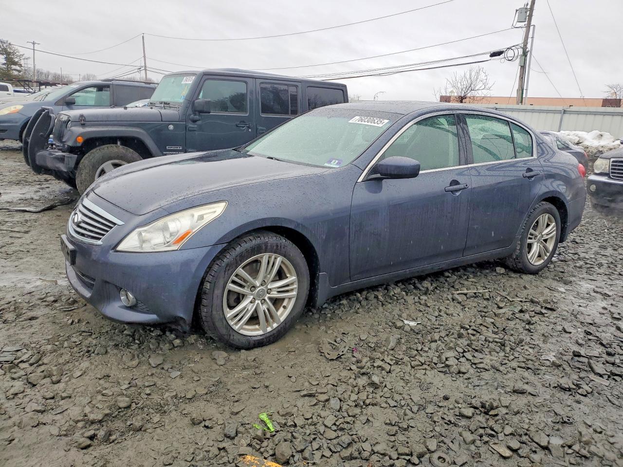 2011 INFINITI G37