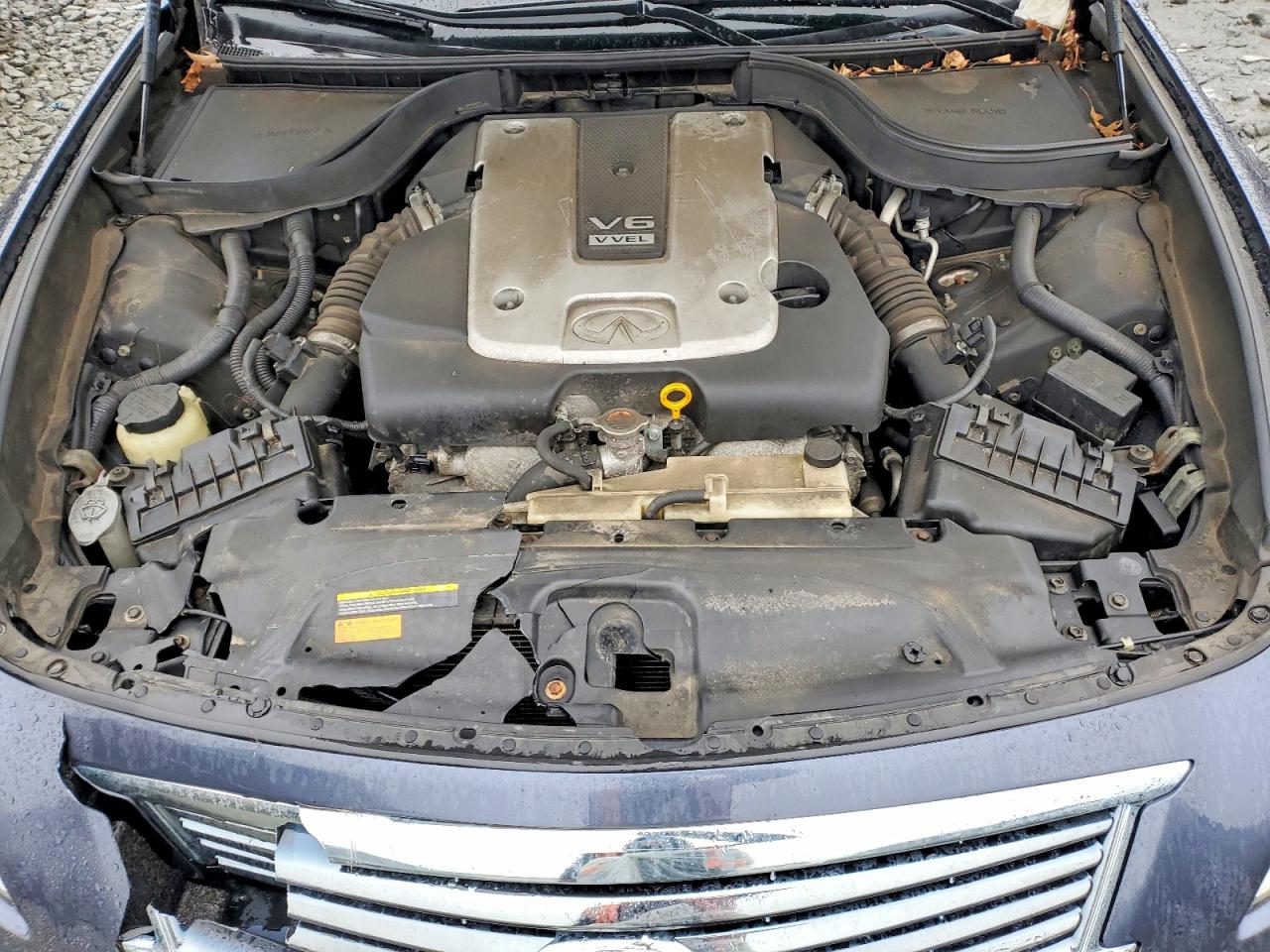 2011 INFINITI G37 photo 31