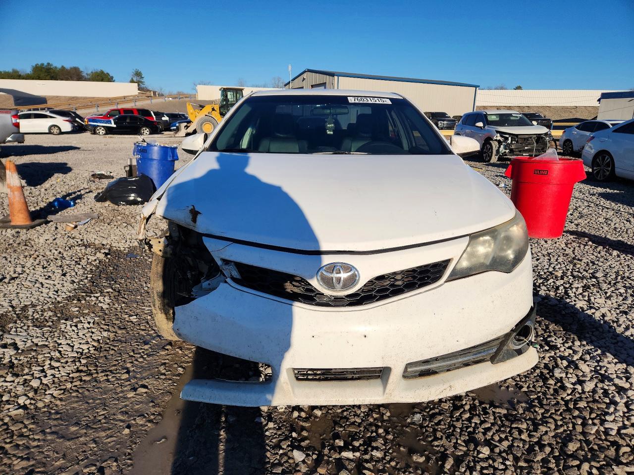 2013 TOYOTA CAMRY SE photo 13