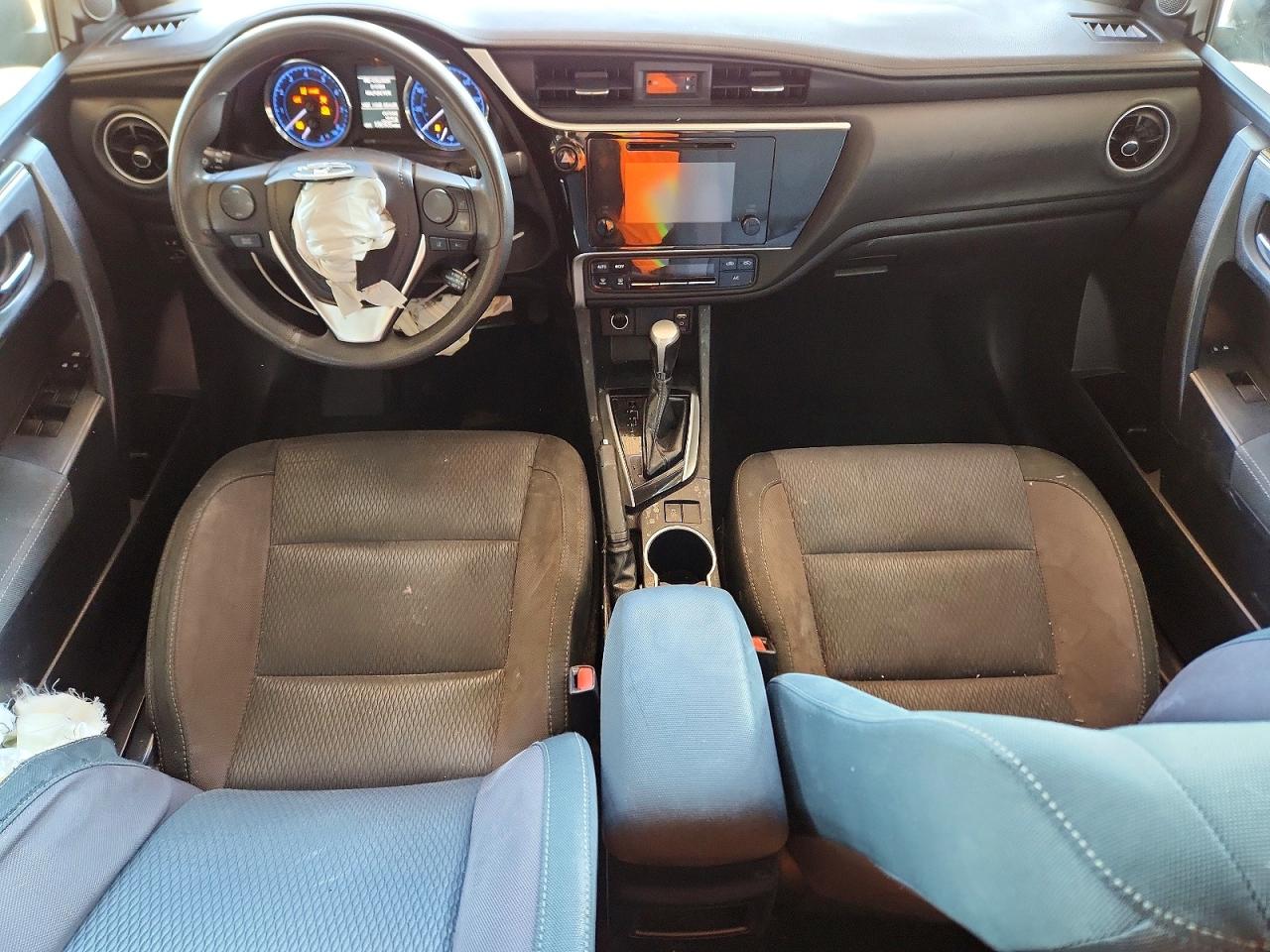 2018 TOYOTA COROLLA LE photo 15