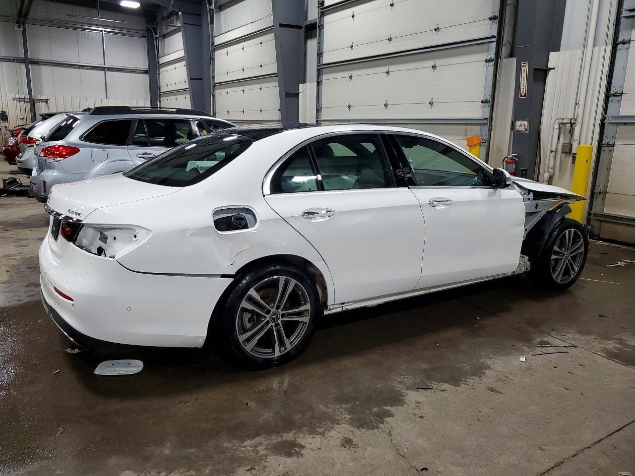 2023 MERCEDES-BENZ E 350 4MATIC photo 3