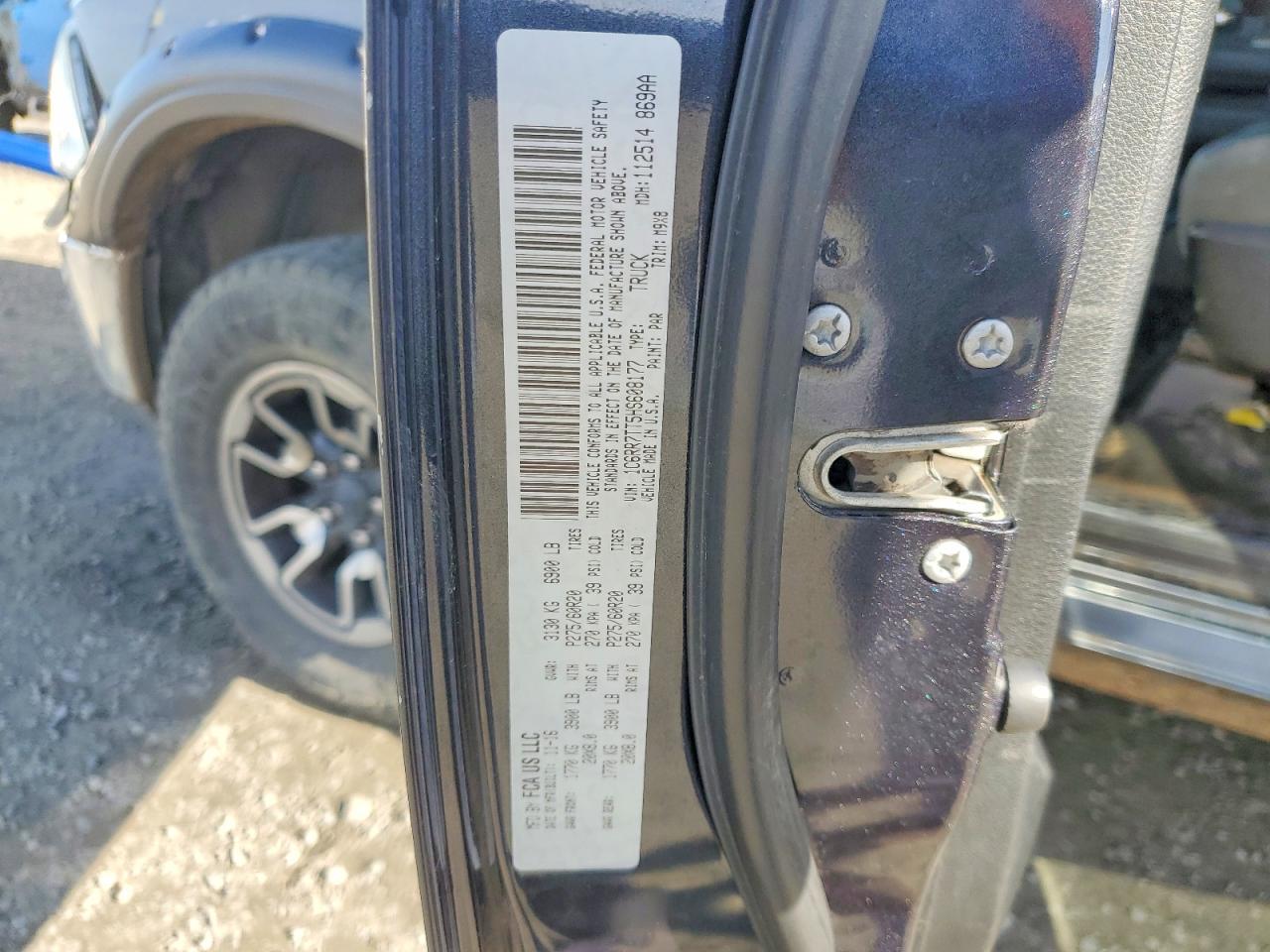 2017 RAM 1500 SLT photo 23