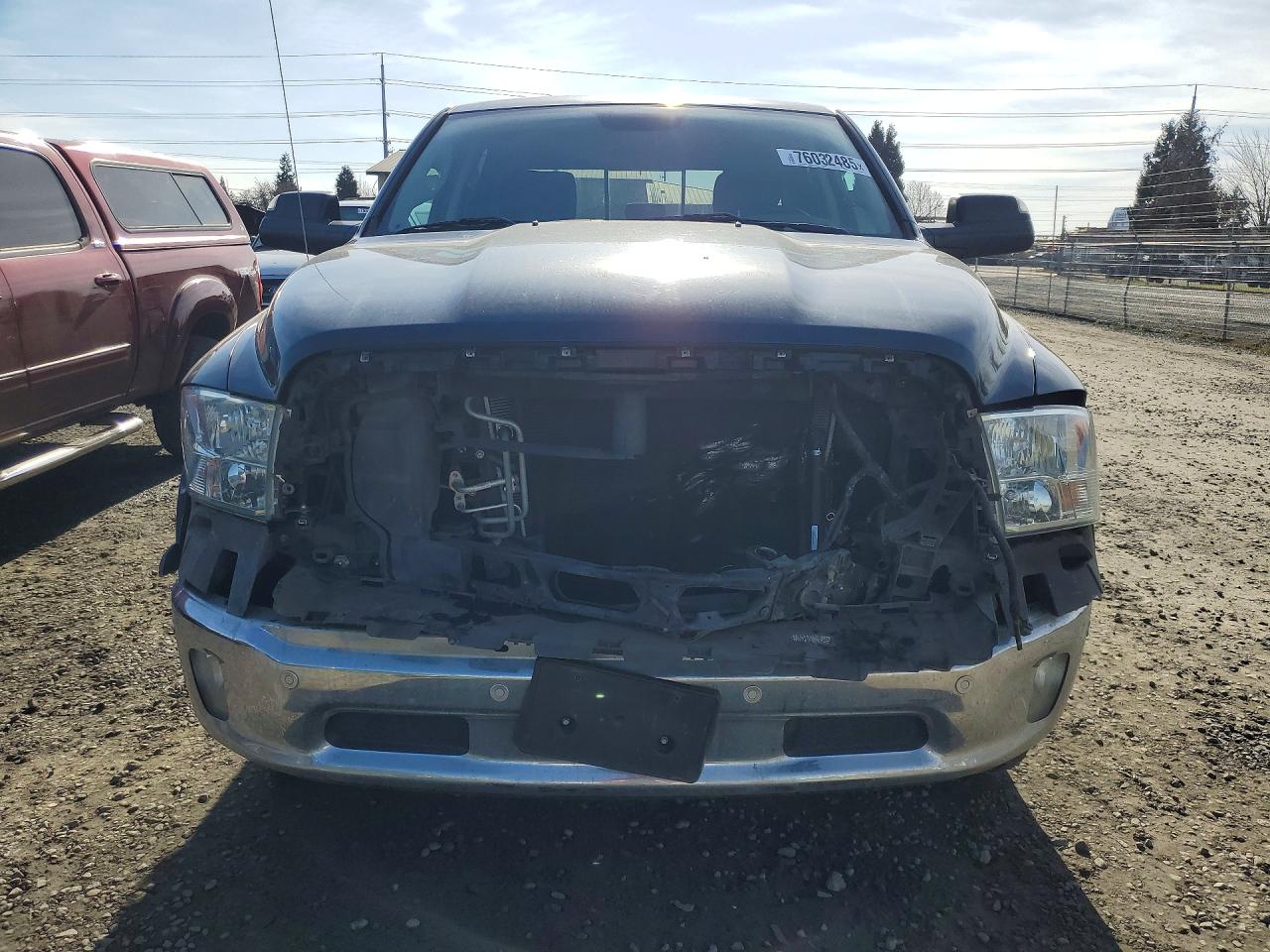 2017 RAM 1500 SLT photo 9