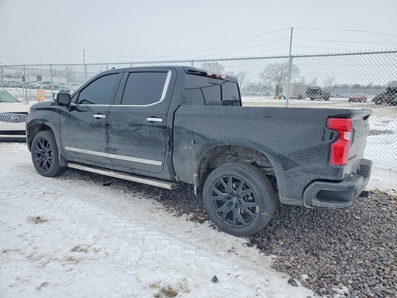 2023 CHEVROLET SILVERADO K1500 HIGH COUNTRY photo 2