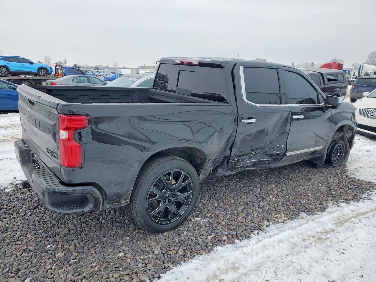 2023 CHEVROLET SILVERADO K1500 HIGH COUNTRY photo 3