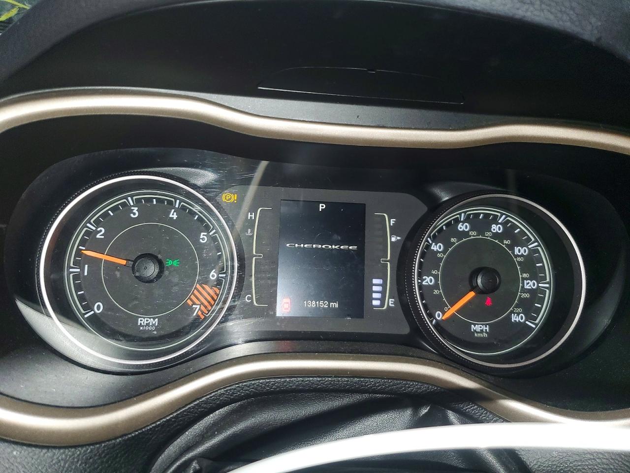 2015 JEEP CHEROKEE LATITUDE photo 25