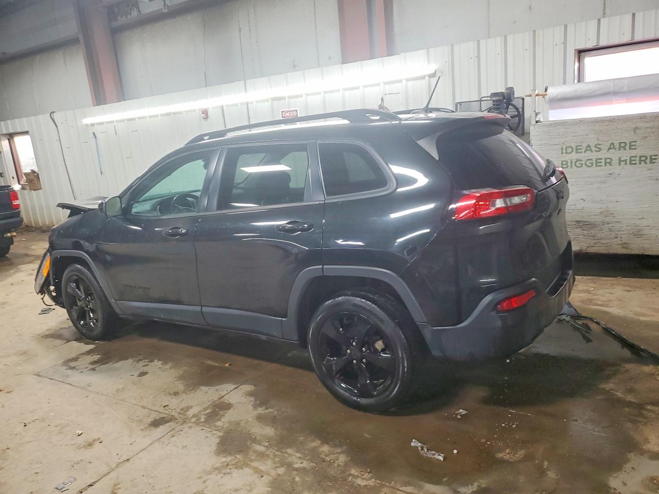 2015 JEEP CHEROKEE LATITUDE photo 4