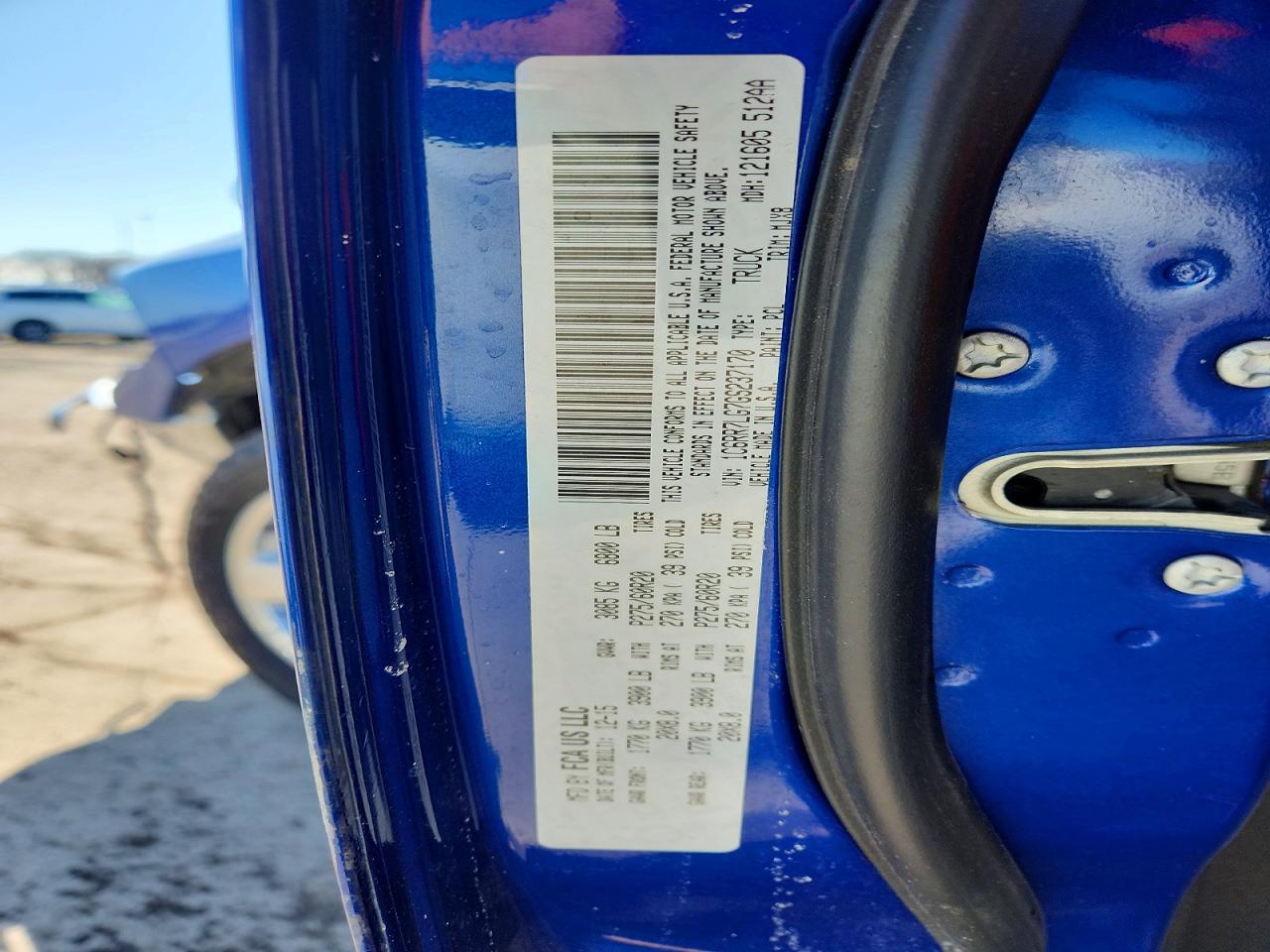 2016 RAM 1500 SLT photo 12