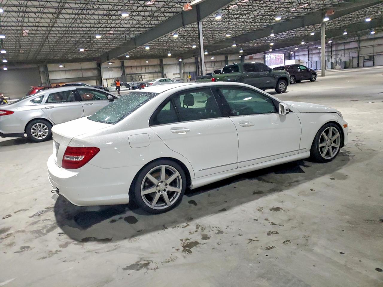 2013 MERCEDES-BENZ C 250 photo 3