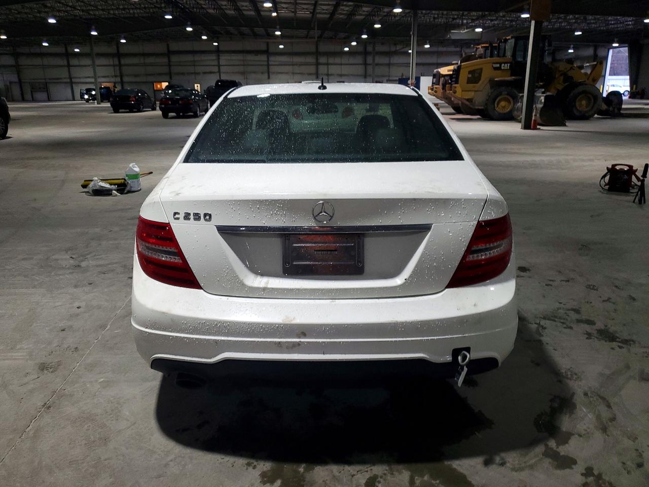 2013 MERCEDES-BENZ C 250 photo 6