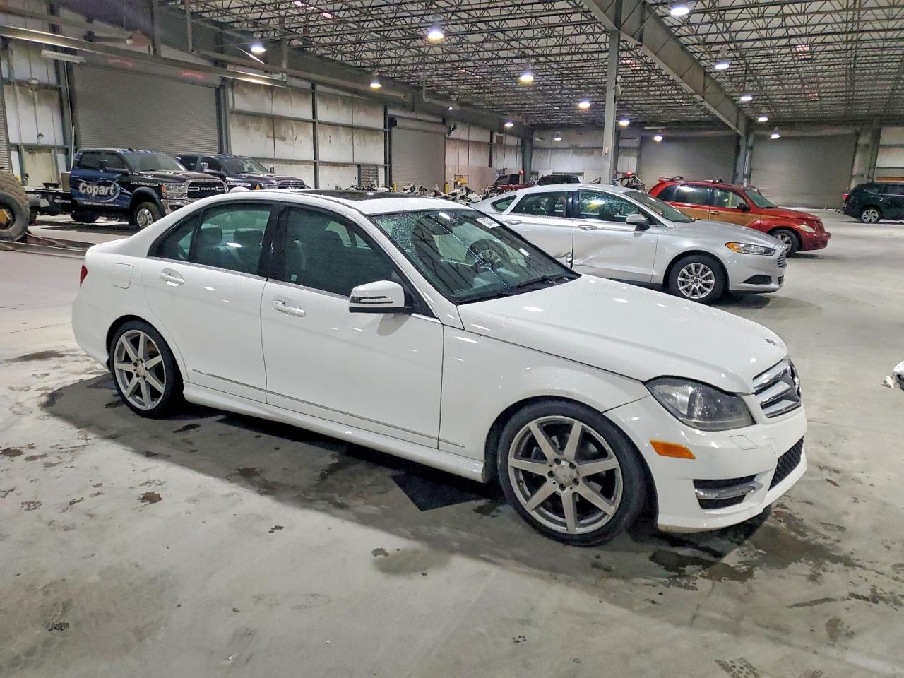 2013 MERCEDES-BENZ C 250 photo 4
