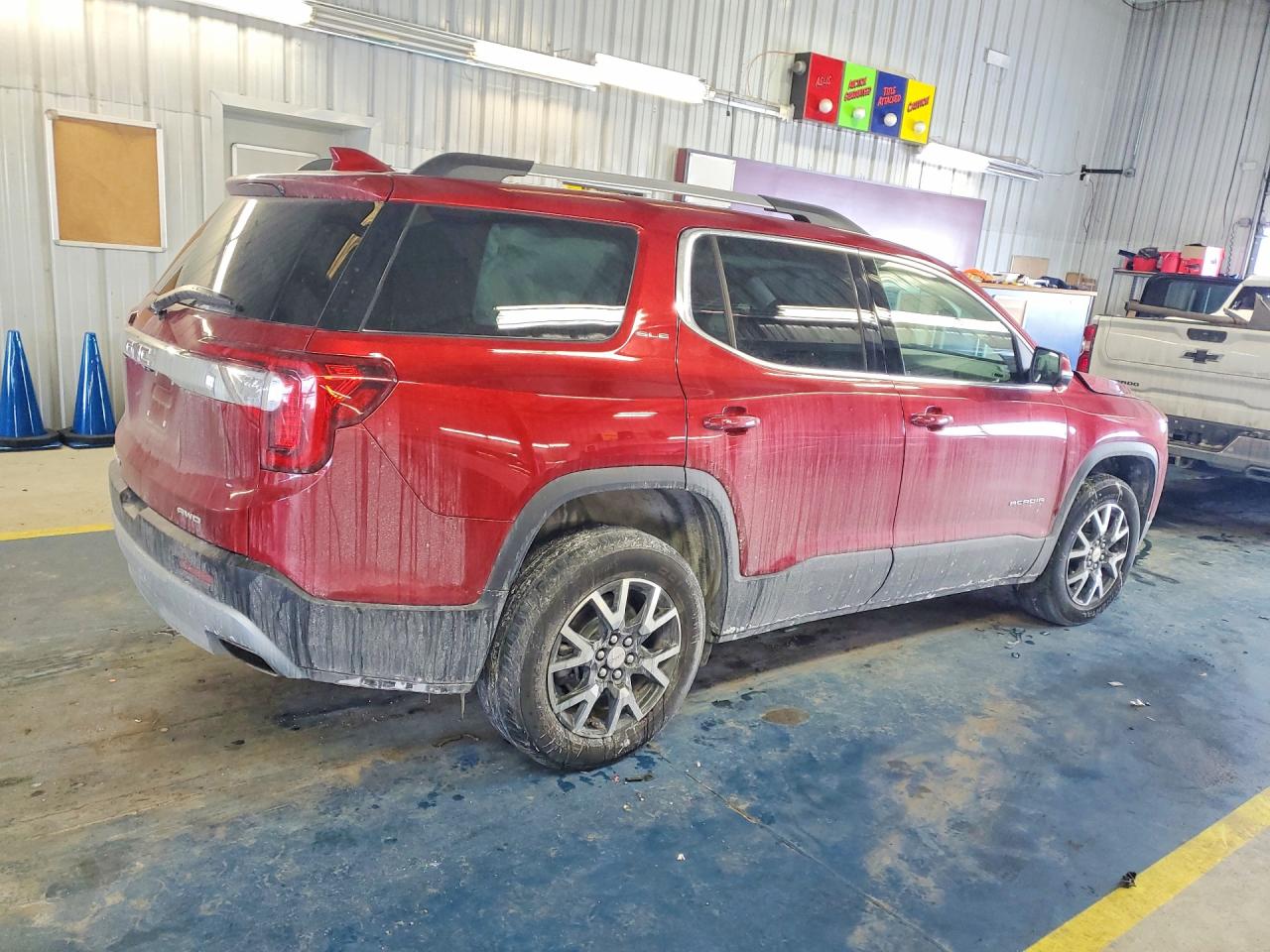2023 GMC ACADIA SLE photo 5