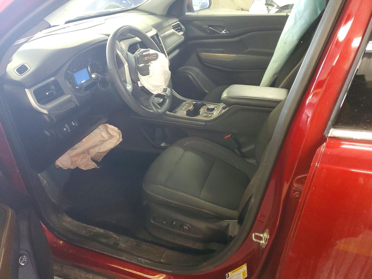 2023 GMC ACADIA SLE photo 13