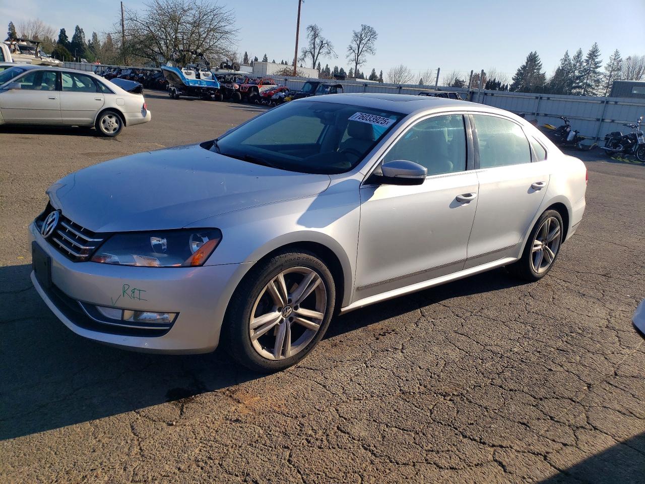 2015 VOLKSWAGEN PASSAT