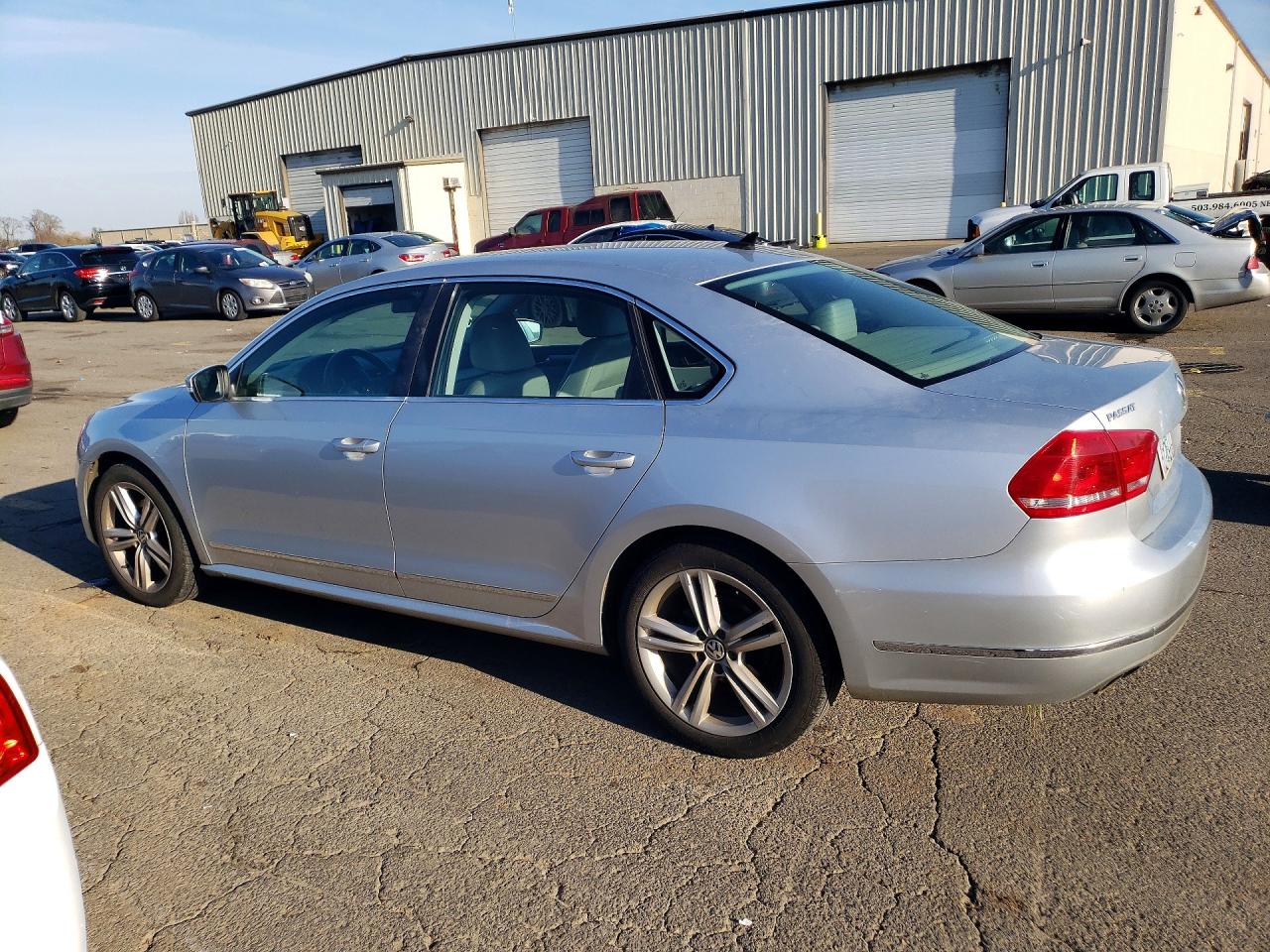 2015 VOLKSWAGEN PASSAT SE photo 3