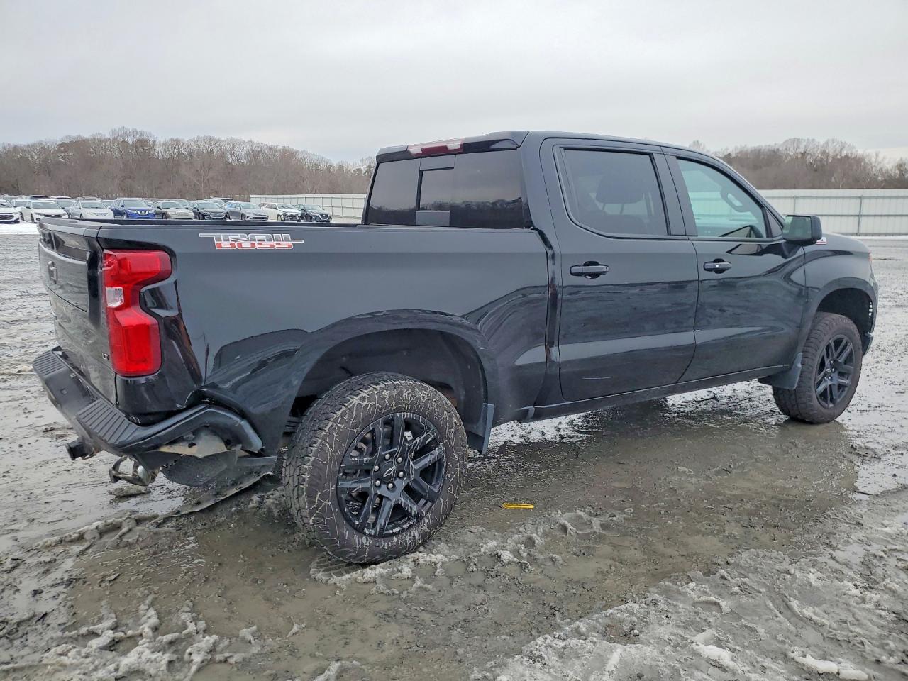 2024 CHEVROLET SILVERADO photo 5
