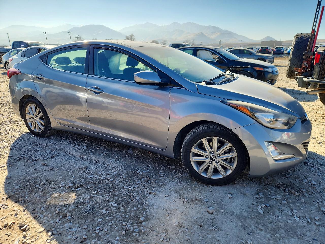 2015 HYUNDAI ELANTRA SE photo 4