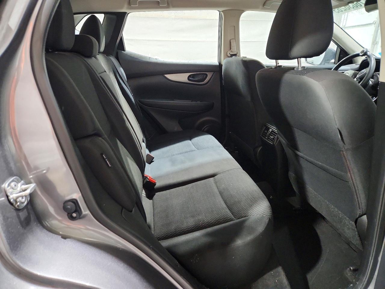 2020 NISSAN ROGUE SPORT S photo 10