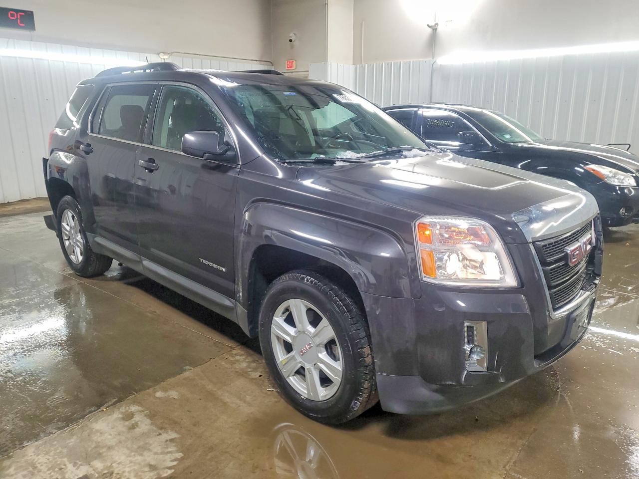 2015 GMC TERRAIN SLE photo 4
