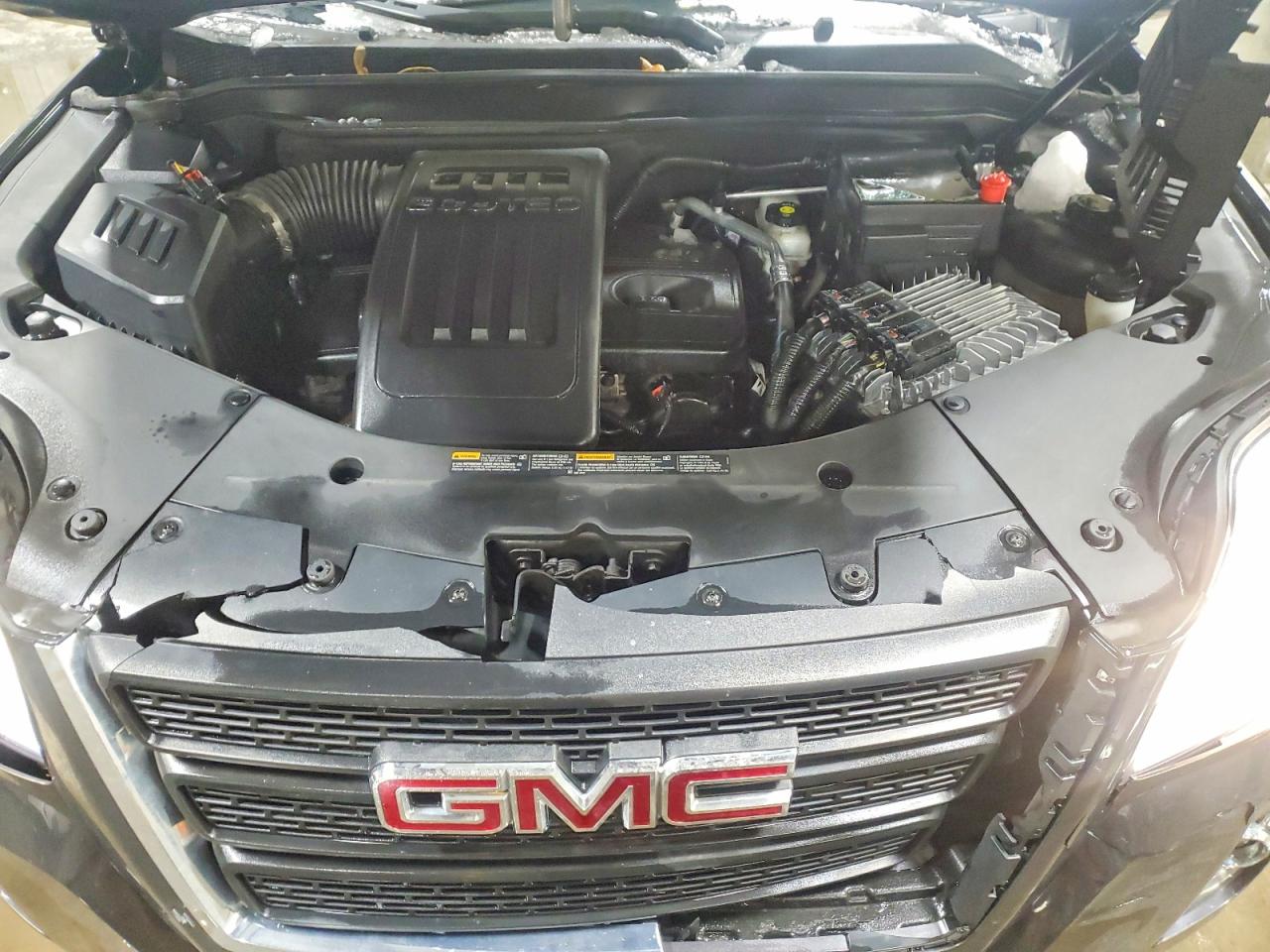 2015 GMC TERRAIN SLE photo 11