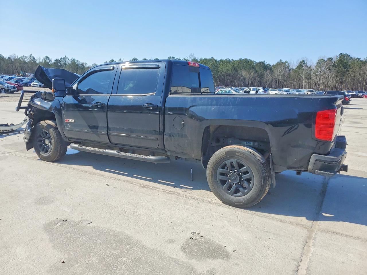 2018 CHEVROLET SILVERADO K2500 HEAVY DUTY LT photo 3