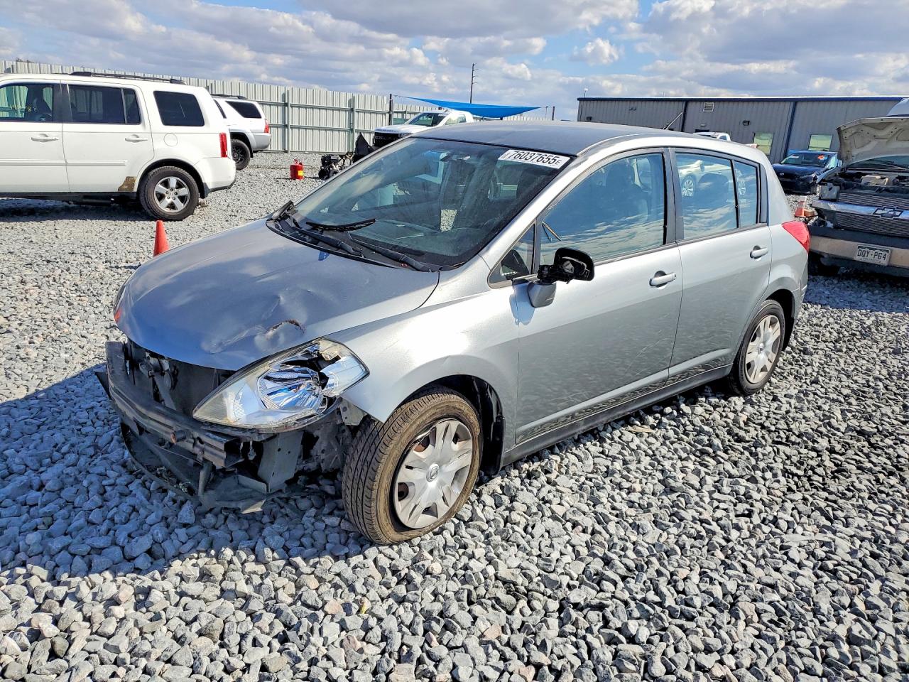 2011 NISSAN VERSA
