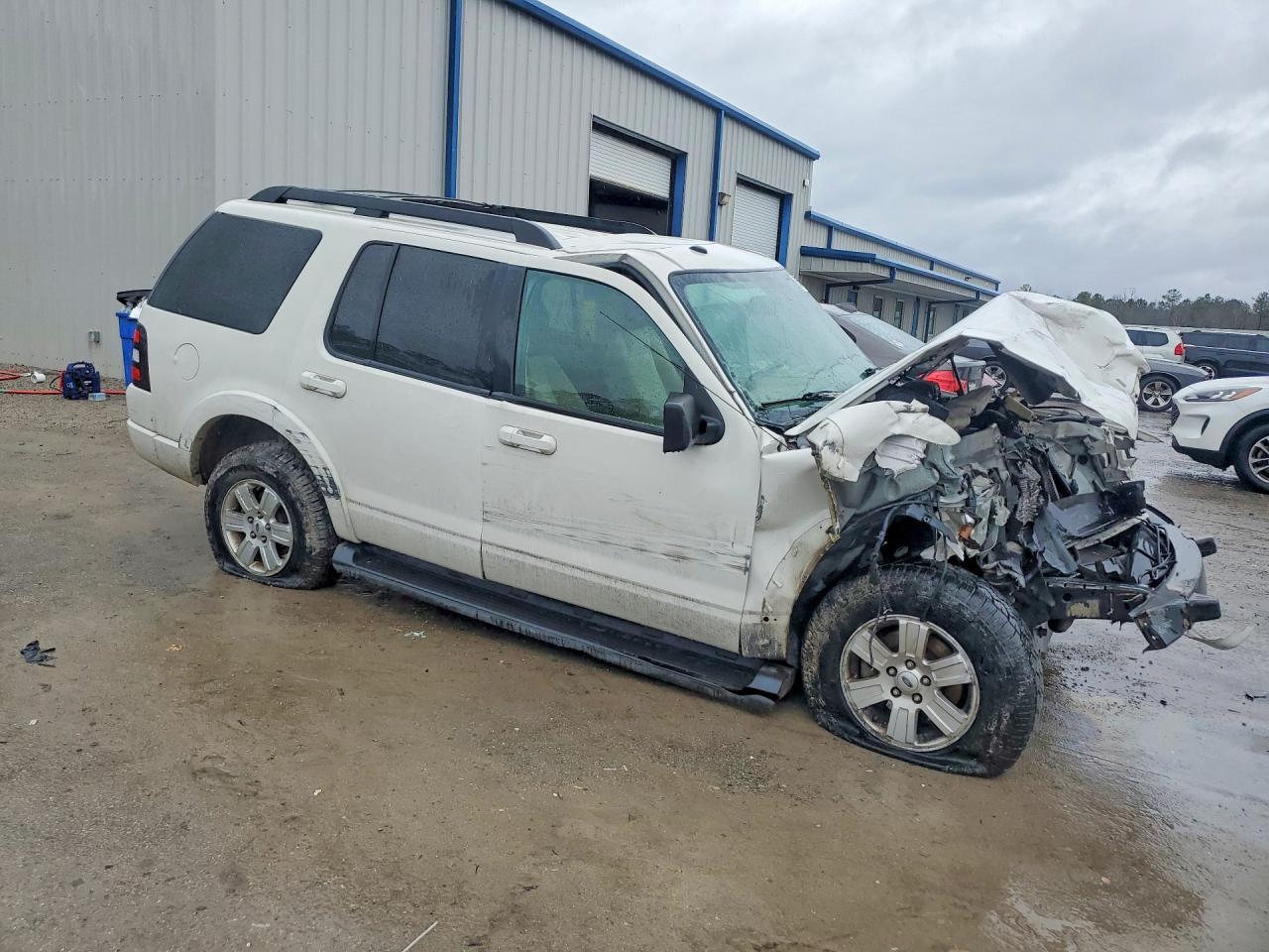 2010 FORD EXPLORER XLT photo 10
