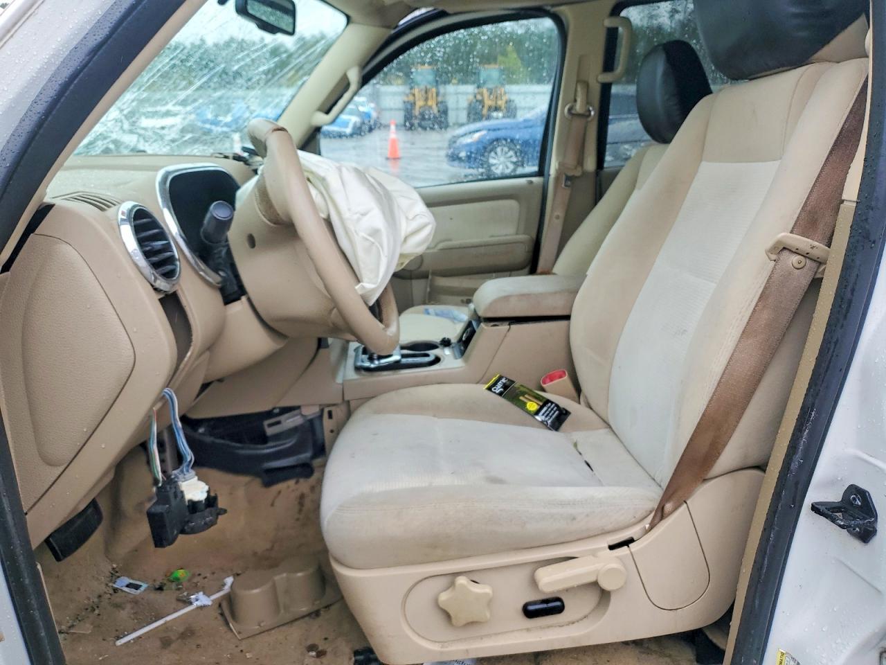 2010 FORD EXPLORER XLT photo 19