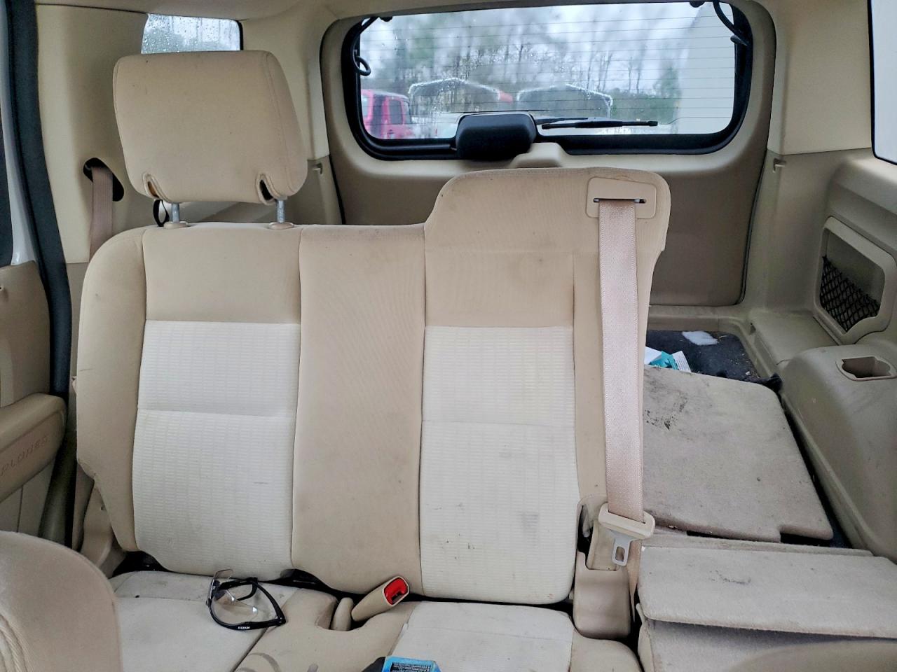 2010 FORD EXPLORER XLT photo 28