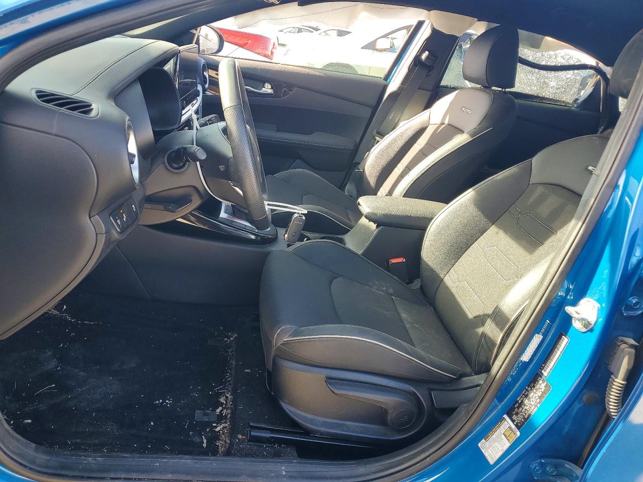 2024 KIA FORTE GT LINE photo 13