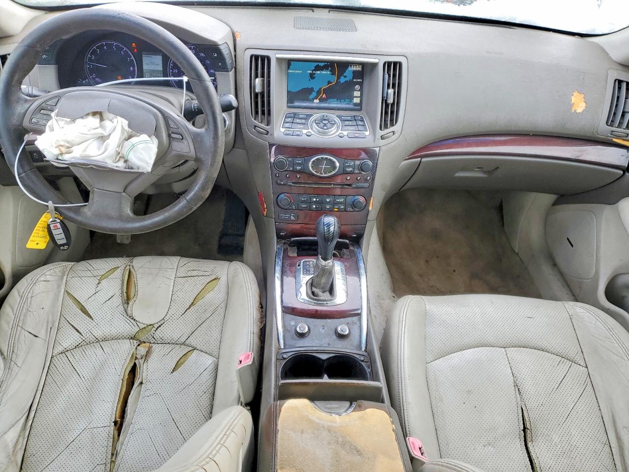 2011 INFINITI G37 BASE photo 22