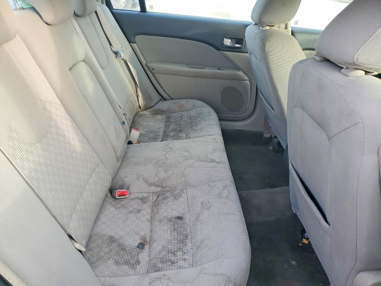 2010 FORD FUSION SE photo 19
