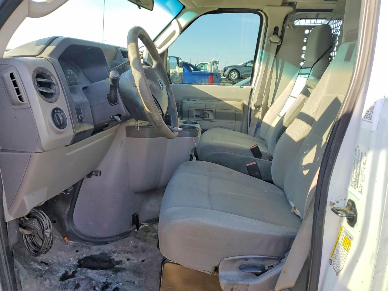 2011 FORD E250 UTILITY / SERVICE VAN photo 13