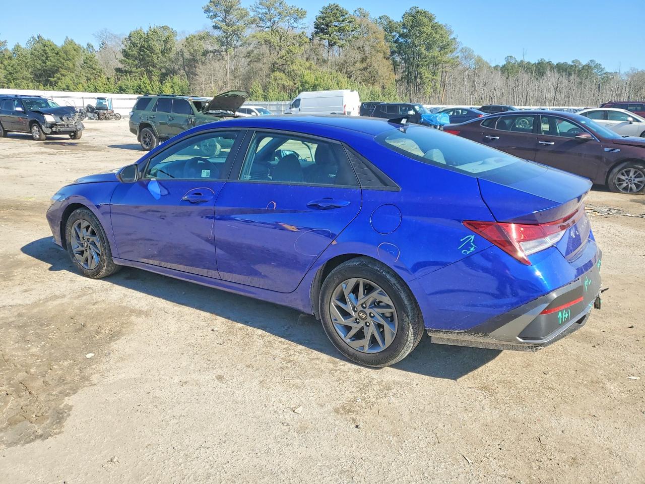 2024 HYUNDAI ELANTRA SEL photo 2