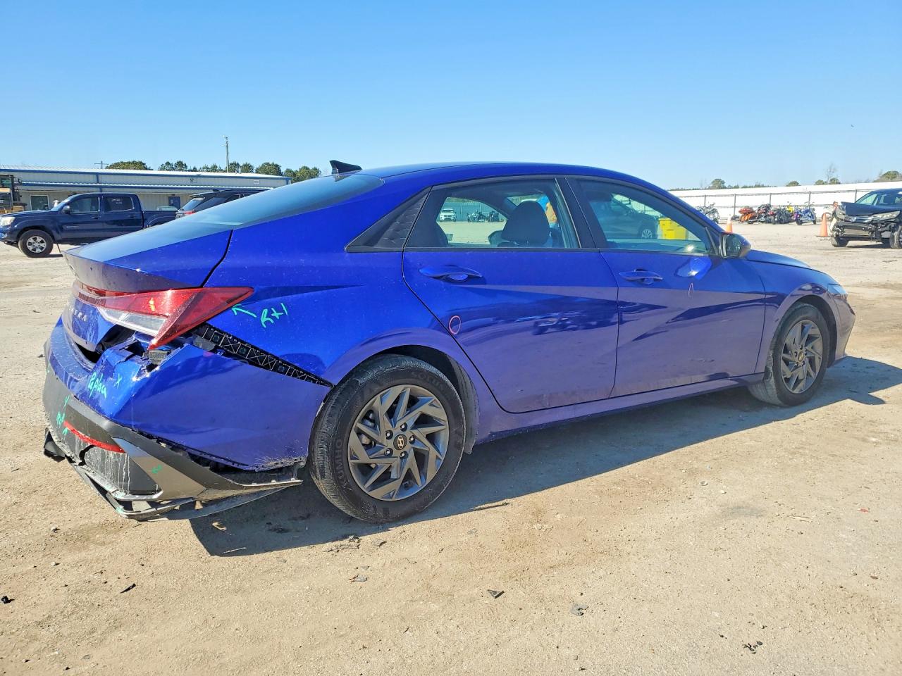 2024 HYUNDAI ELANTRA SEL photo 3