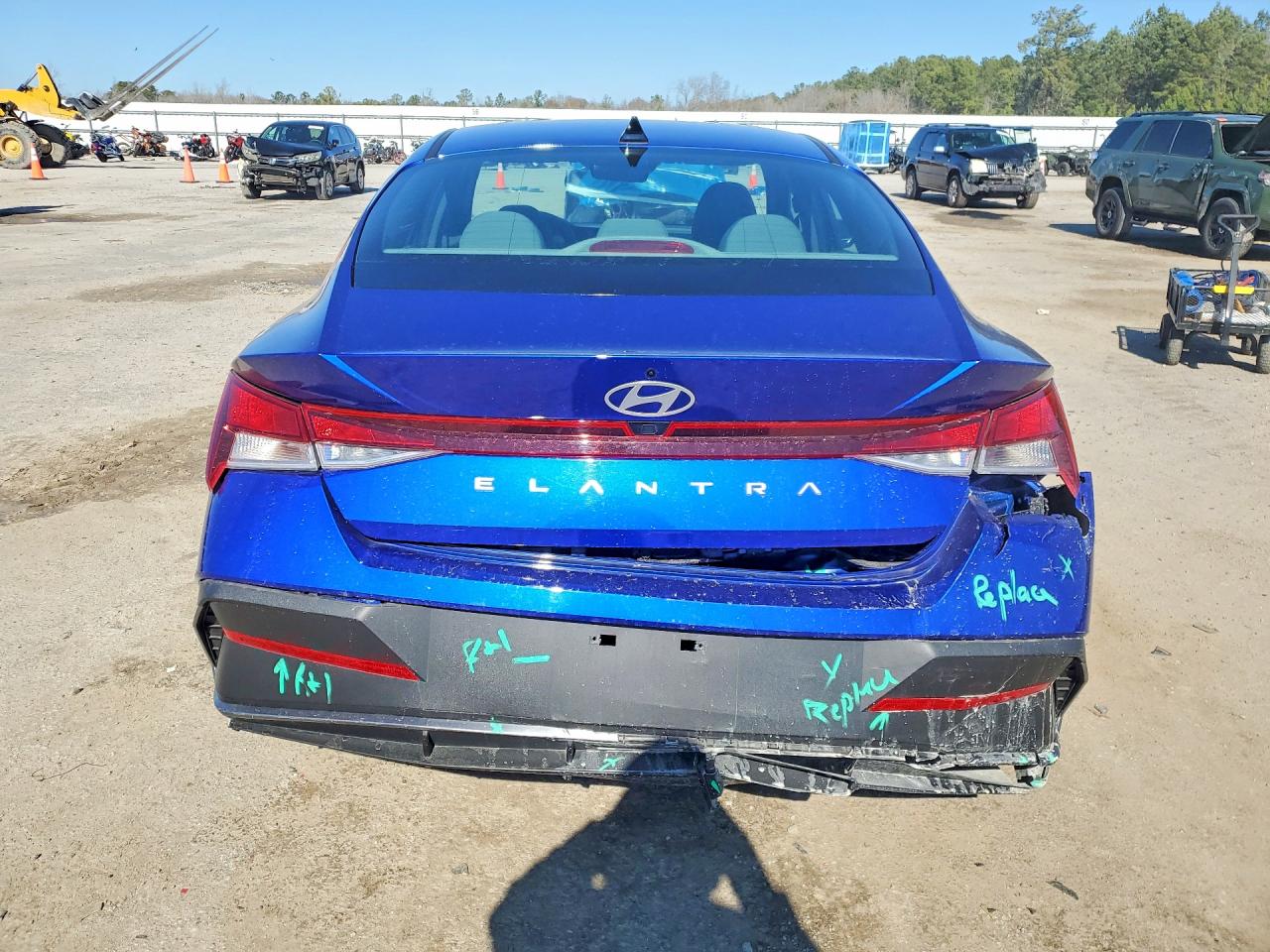 2024 HYUNDAI ELANTRA SEL photo 6