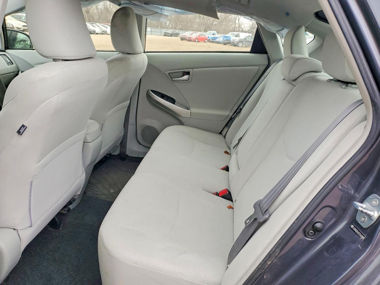 2012 TOYOTA PRIUS THREE photo 10