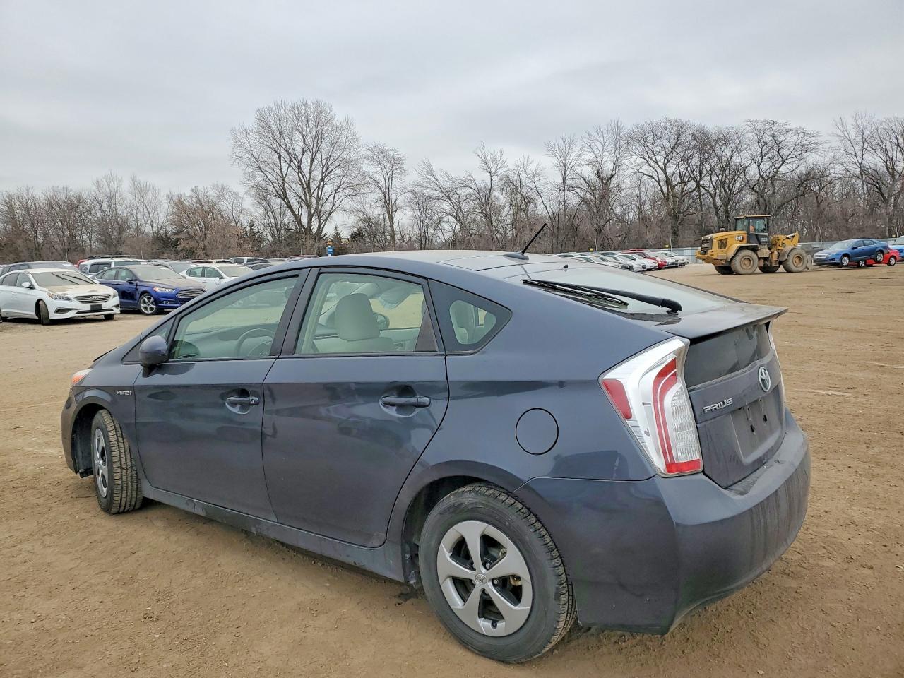 2012 TOYOTA PRIUS THREE photo 2