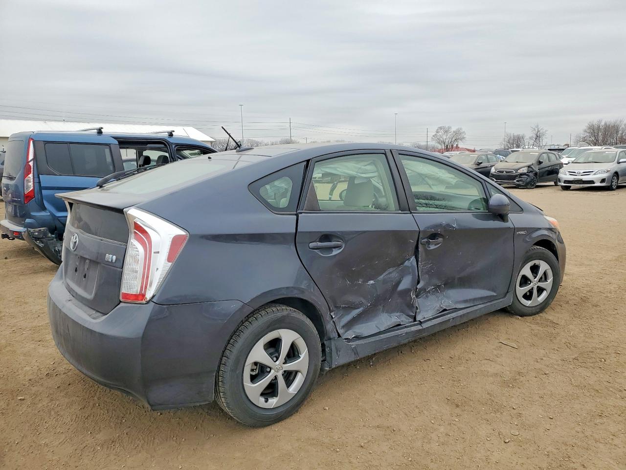 2012 TOYOTA PRIUS THREE photo 3