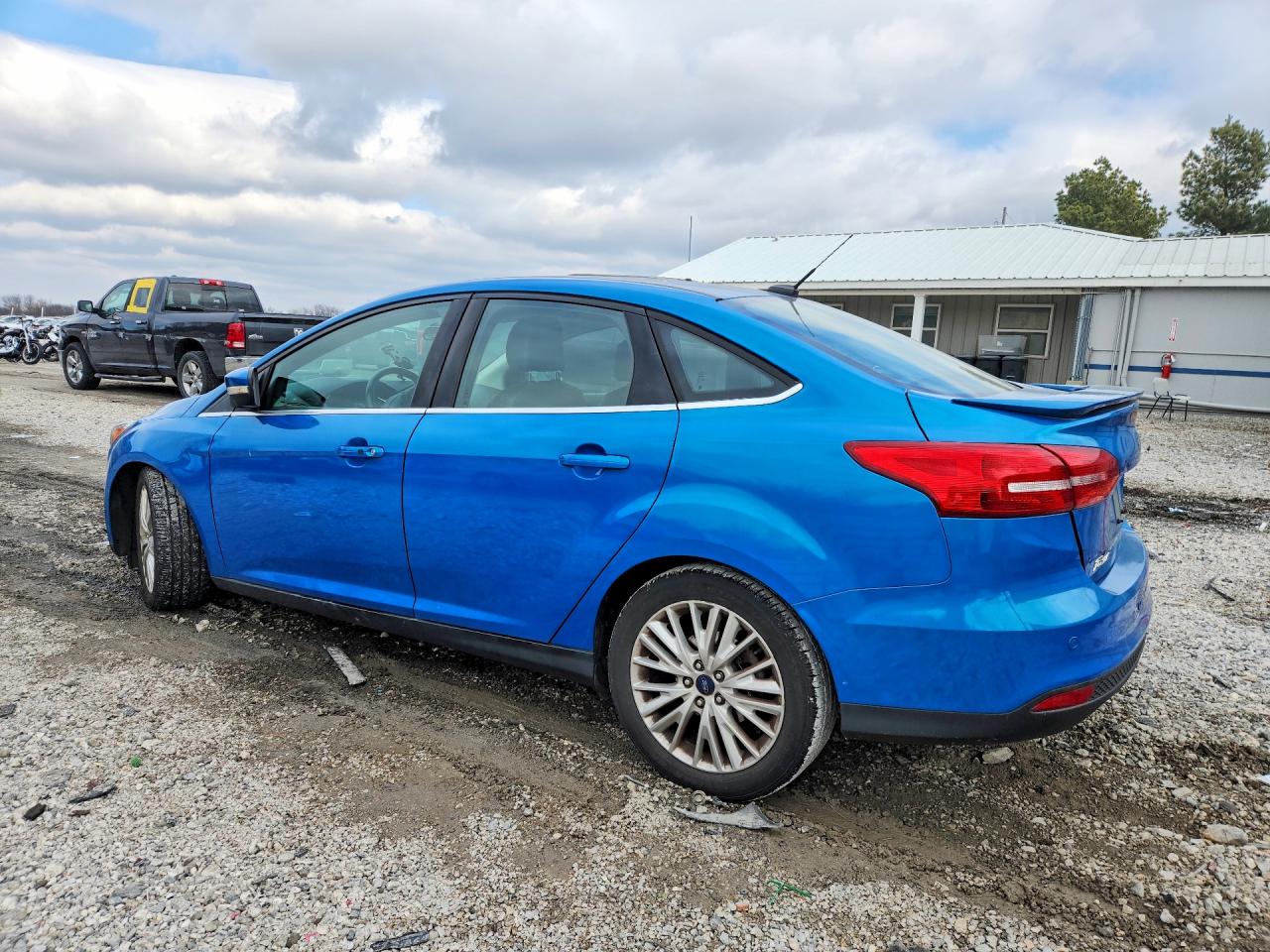 2015 FORD FOCUS TITANIUM photo 2
