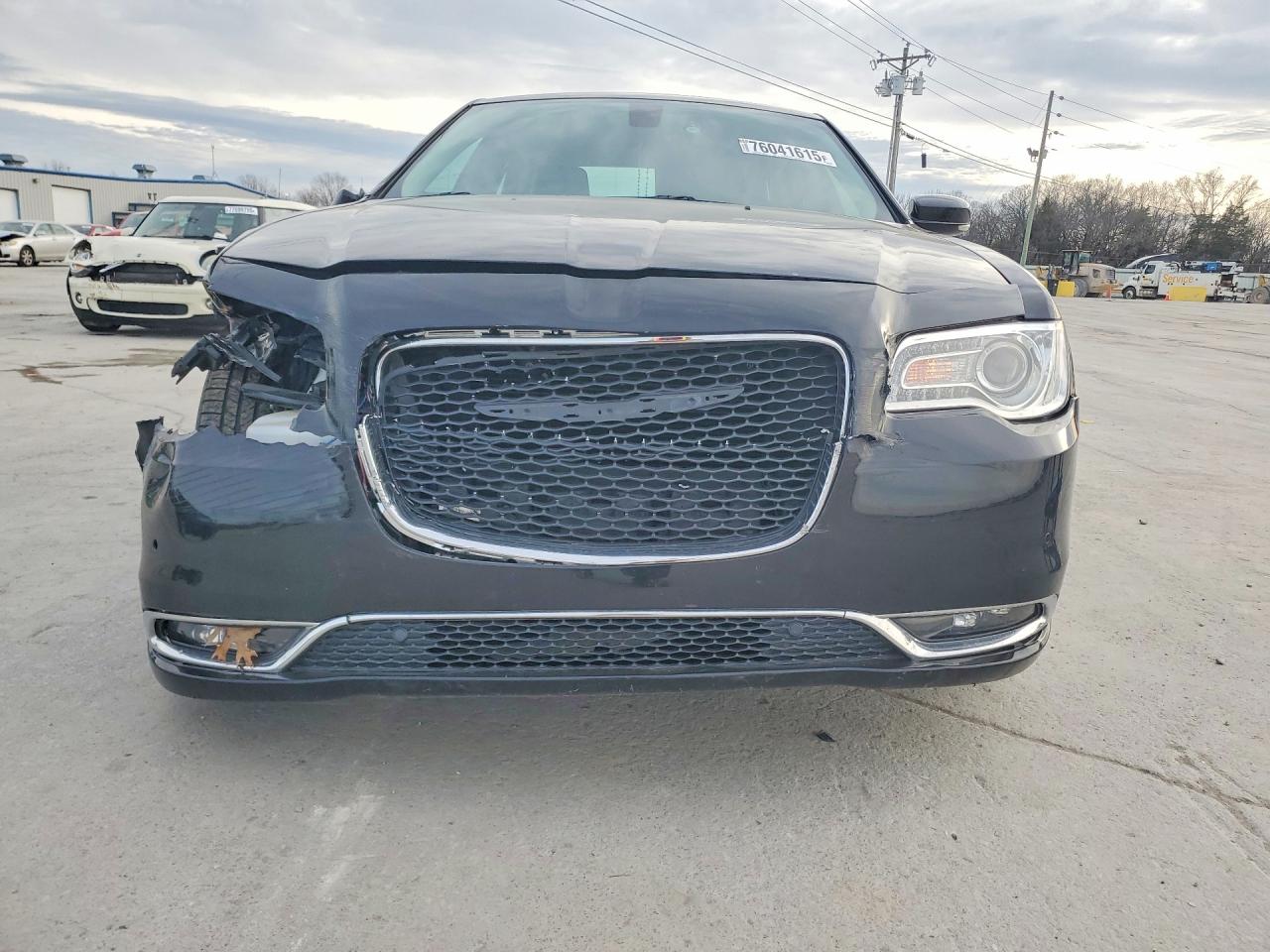 2015 CHRYSLER 300 LIMITED photo 9