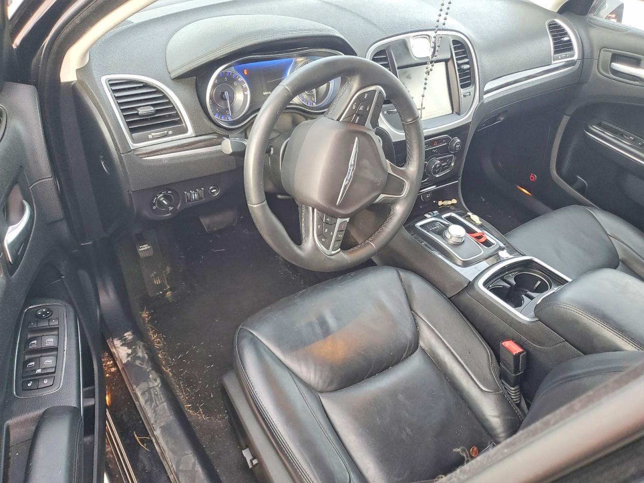 2015 CHRYSLER 300 LIMITED photo 15