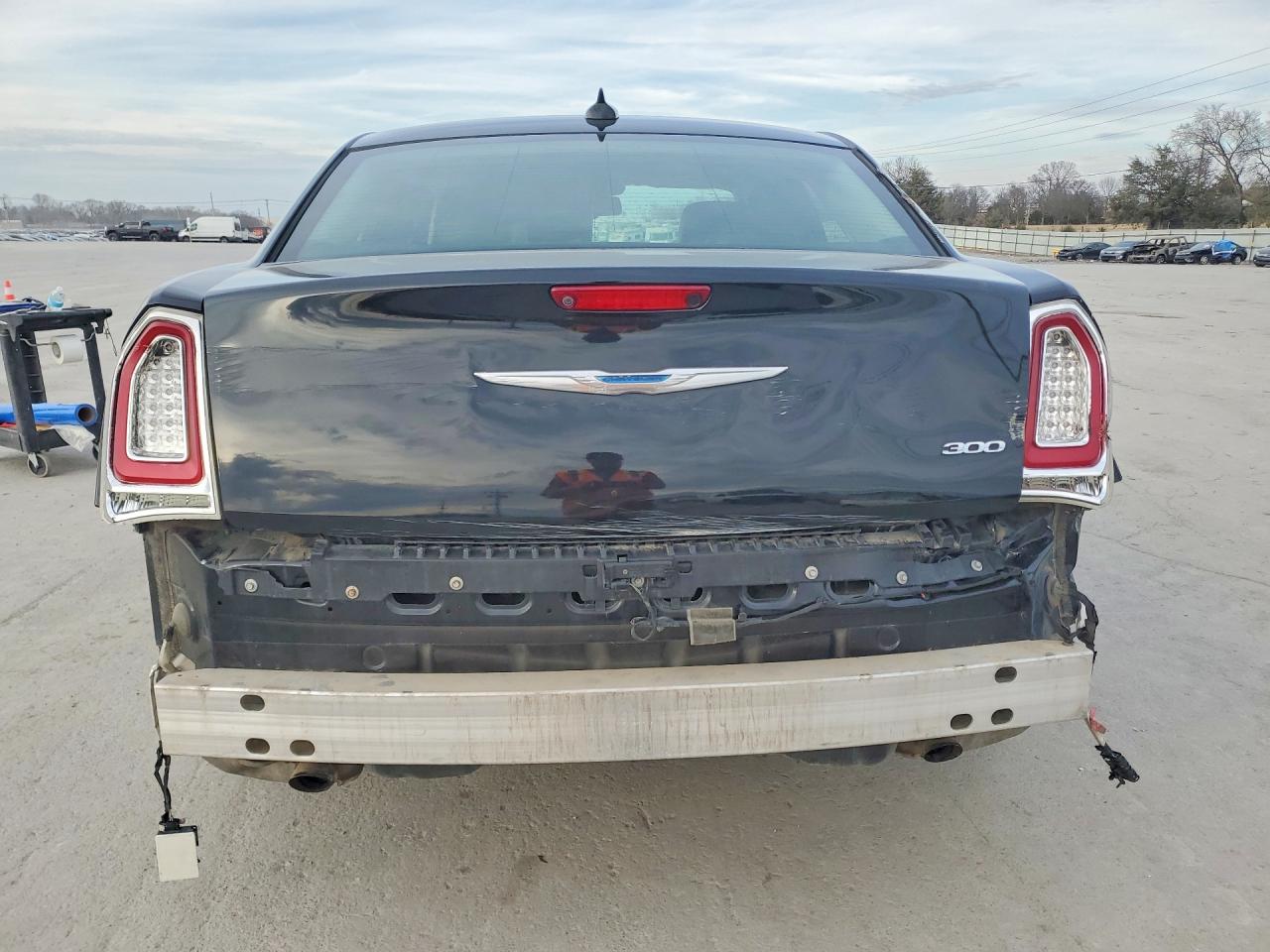 2015 CHRYSLER 300 LIMITED photo 11