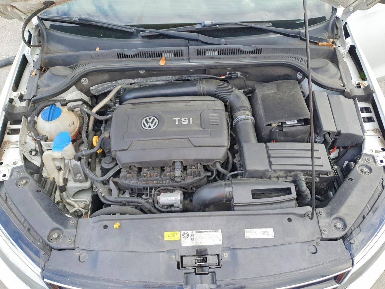 2015 VOLKSWAGEN JETTA SE photo 11