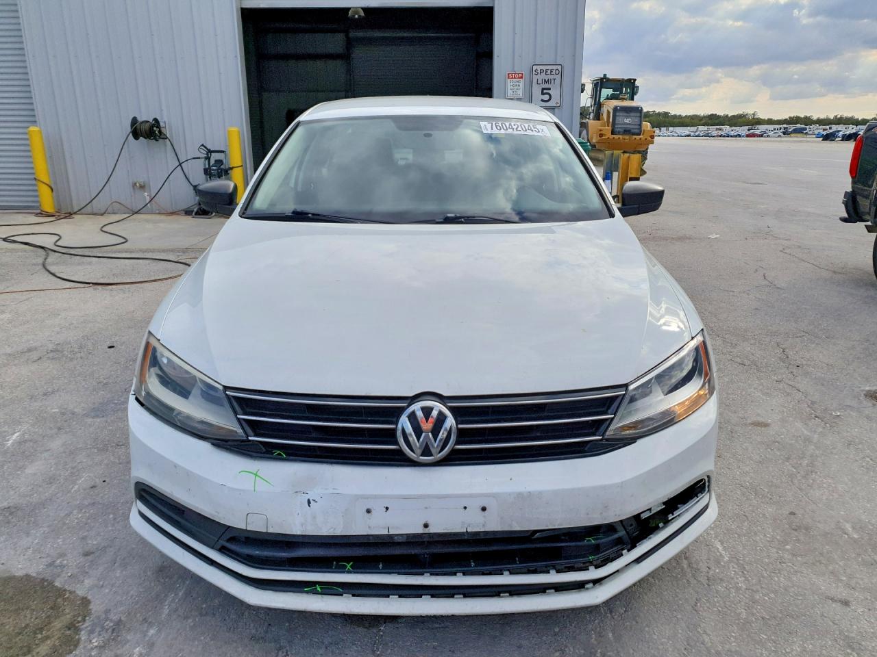 2015 VOLKSWAGEN JETTA SE photo 5