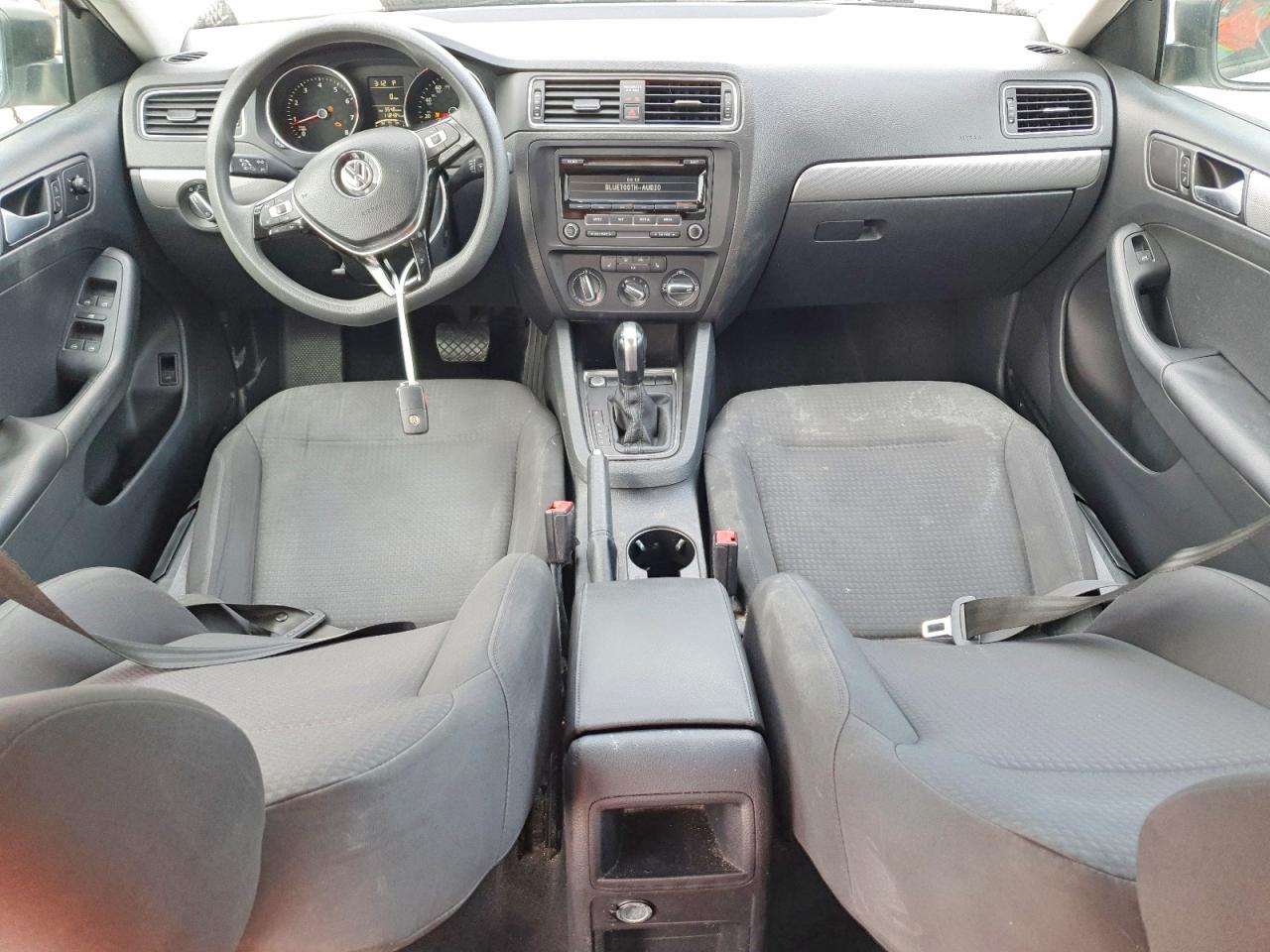 2015 VOLKSWAGEN JETTA SE photo 8