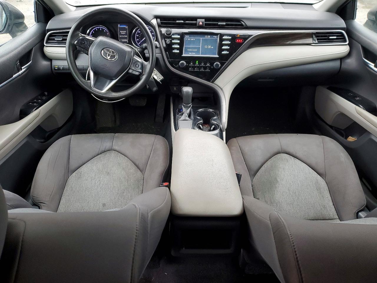 2019 TOYOTA CAMRY L photo 22